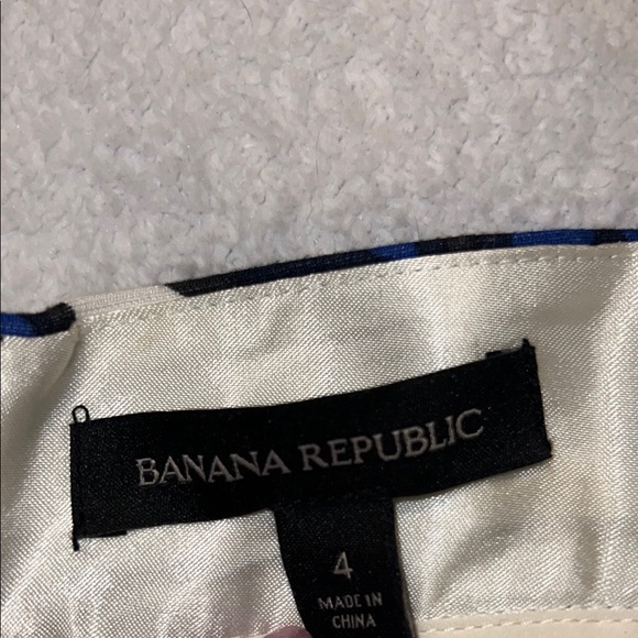 Banana Republic Women’s Midi Fit Flare Skirt Blue White Pockets Floral Y2K SZ 4 - Picture 2 of 13